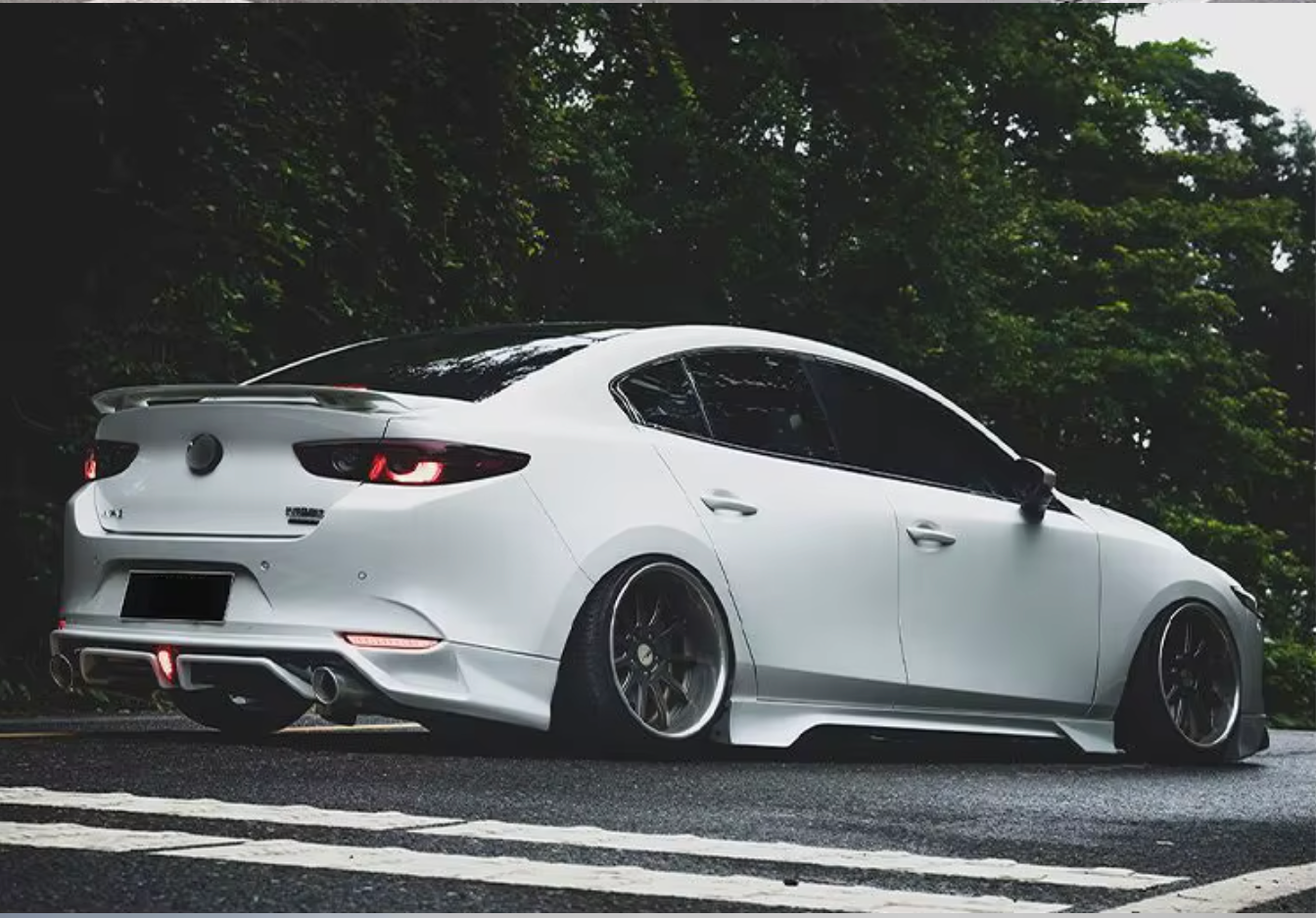 Mazda 3 20-25 Sedan YOFER Body Kits