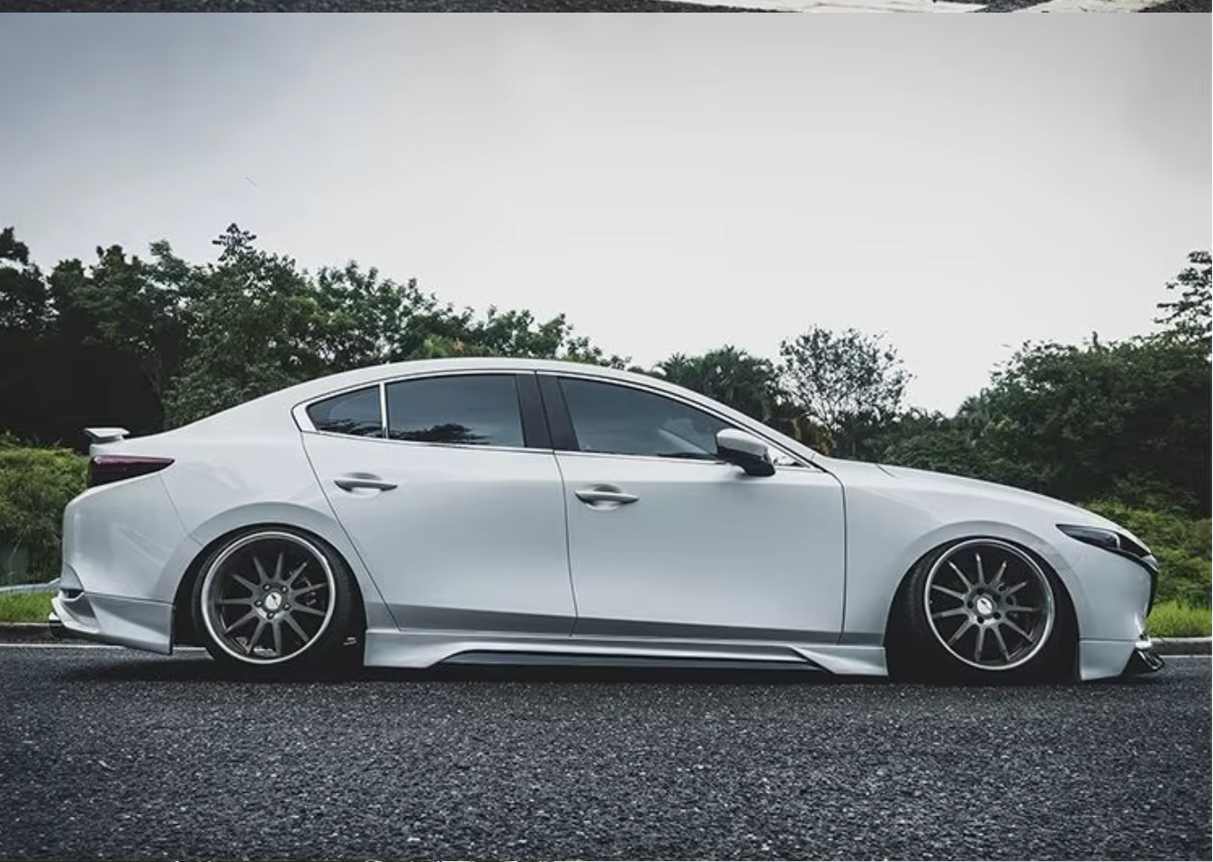 Mazda 3 20-25 Sedan YOFER Body Kits